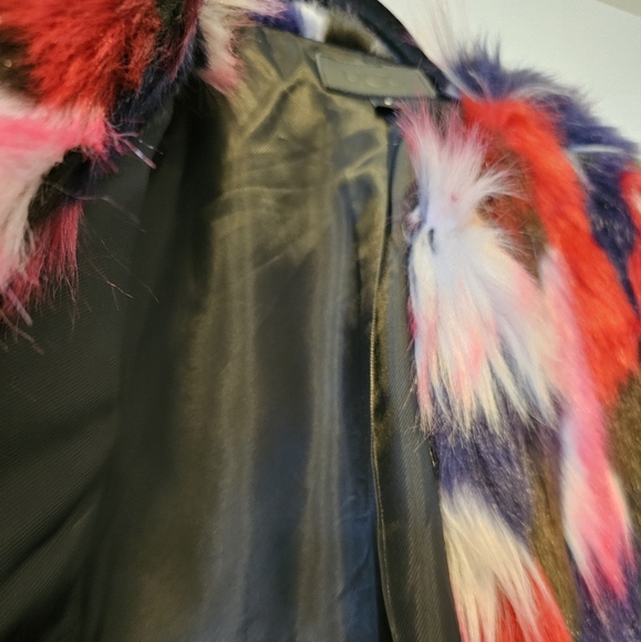 Ugg Faux Fur Crop Jacket - Picture 5 of 7